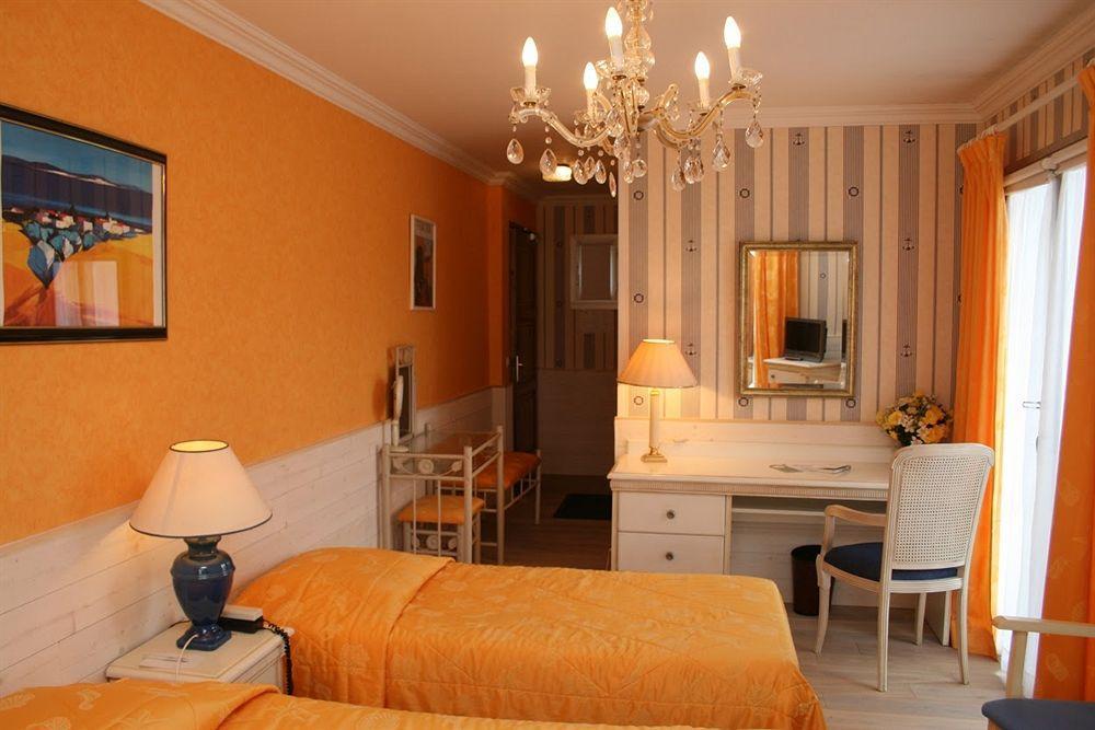 Hôtel The Originals Résidence de Rohan  Vaux-sur-Mer Esterno foto