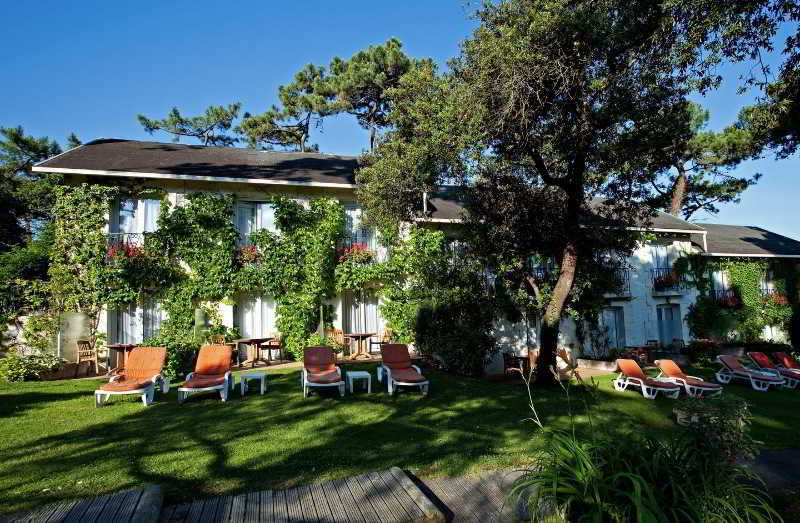 Hôtel The Originals Résidence de Rohan  Vaux-sur-Mer Esterno foto